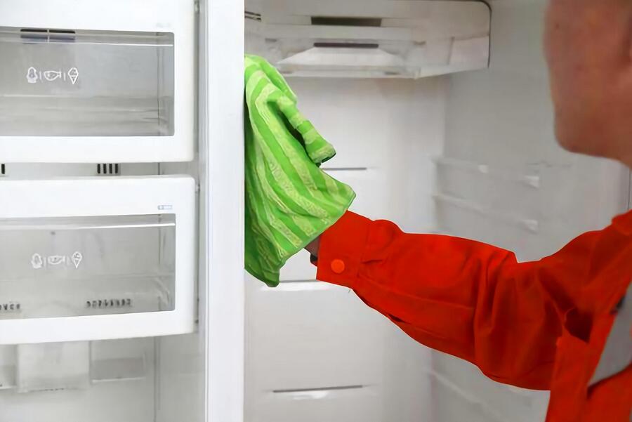 冰箱有异味是什么原因？（如何有效去除冰箱异味呢？）(图2)