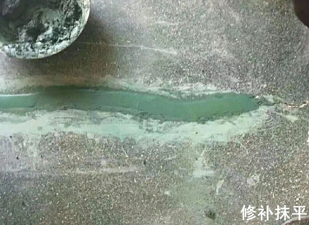 界面剂砂浆怎么使用（讲解用万能修补砂浆轻松修复受损地面）(图4)