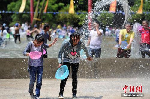 泼水节活动详解（了解彩虹、泰国等民族的传统习俗）(图3)