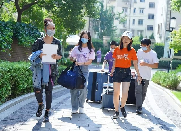 迁户口与读大学相关的一些问题（了解大学生迁户口可能遇到的困扰）(图9)