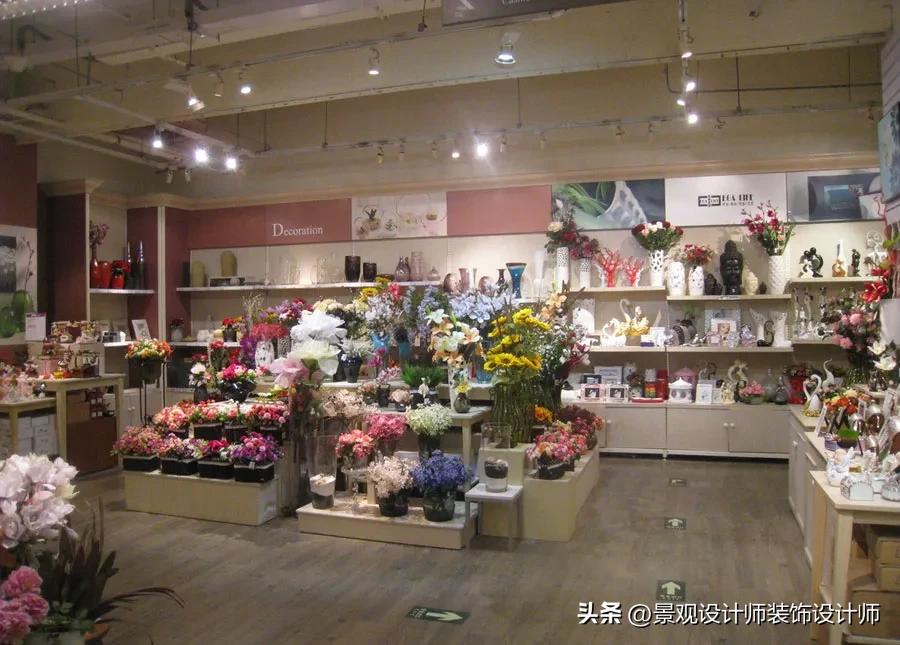 花店装修图：精致高雅的花店设计案例（布局灯光与陈设搭配）(图15)